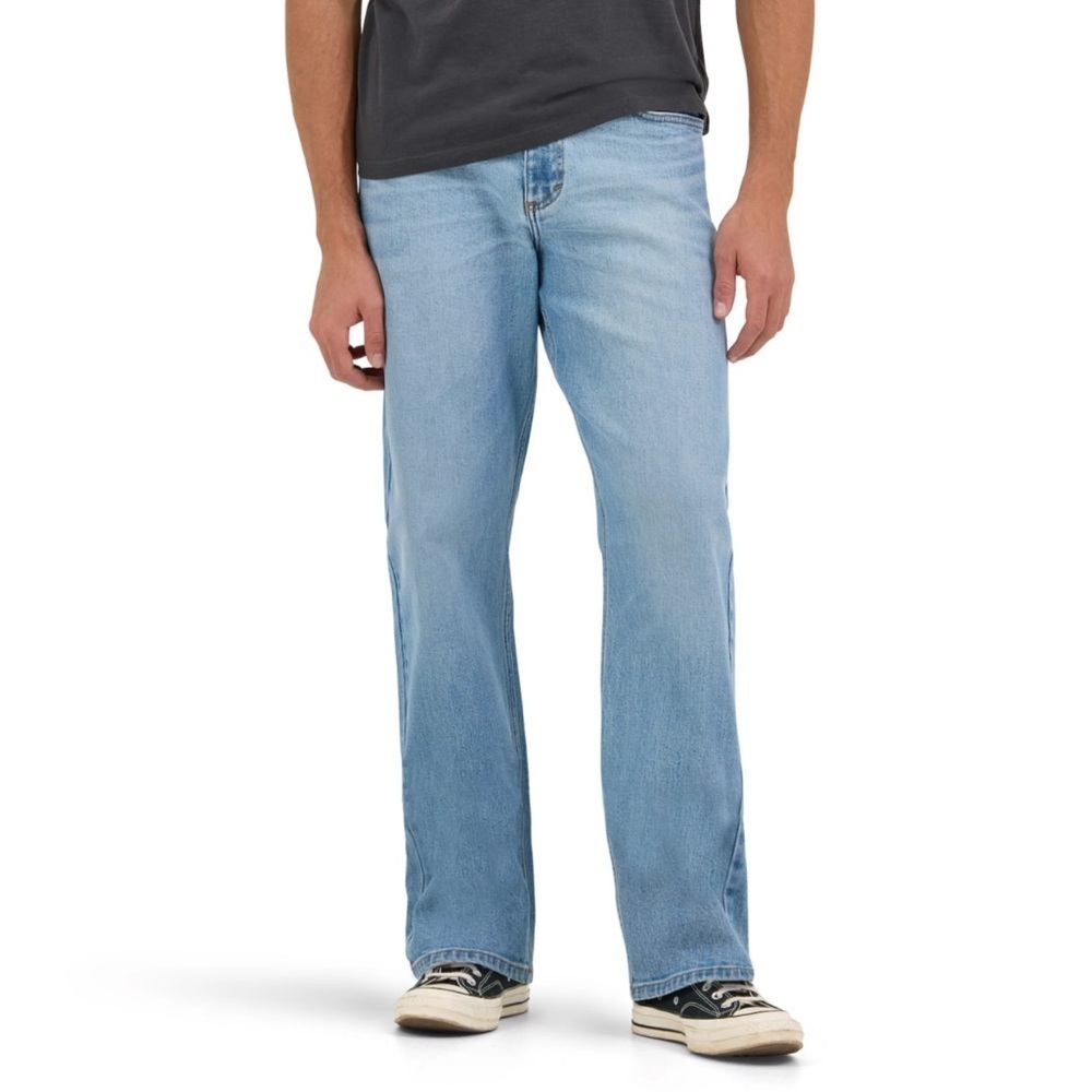 Men's Wrangler Light Blue Relaxed Fit Jeans Sz 31X30
